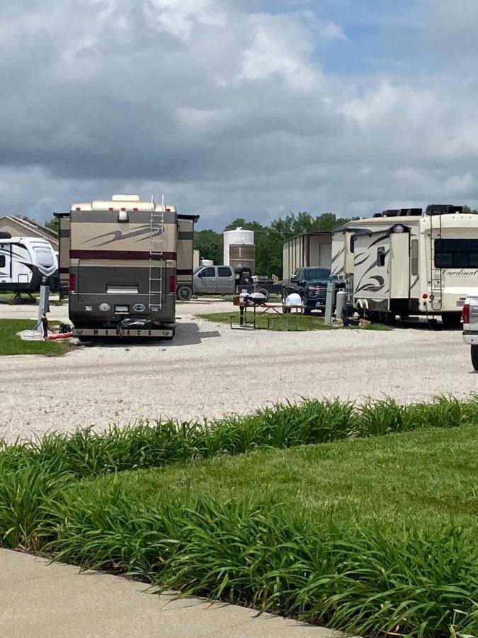 Garnett Hotel & Rv Park Exterior photo
